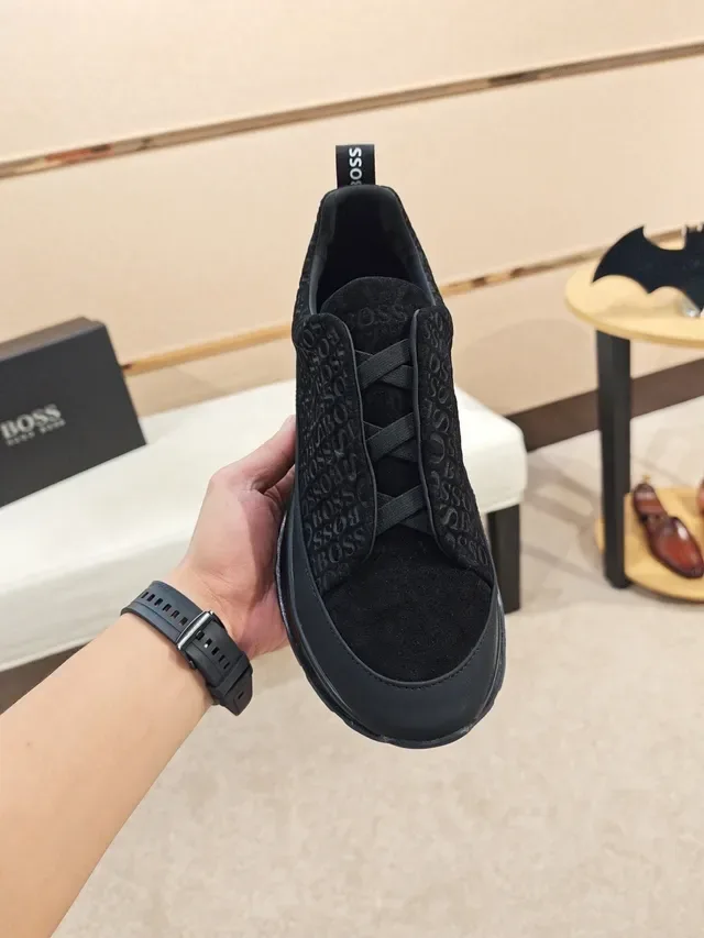 Hugo Boss 全黑印花一脚蹬生活运动鞋 6