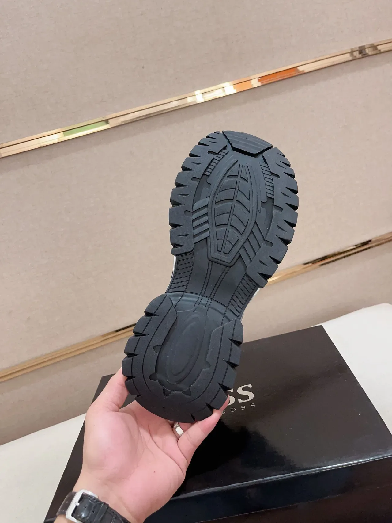 Hugo Boss Sneakers Chunky Navy com sola branca e upper de malha e sintético 2