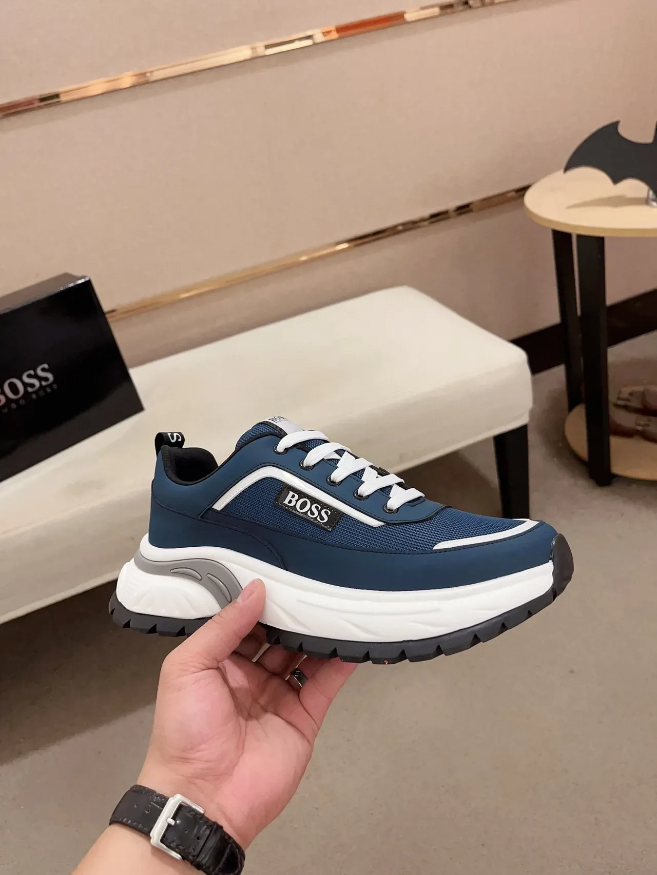 Hugo Boss Sneakers Chunky Navy com sola branca e upper de malha e sintético 6