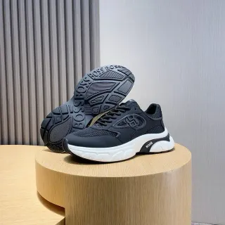 Hugo Boss Runner baskets noires et blanches épaisses