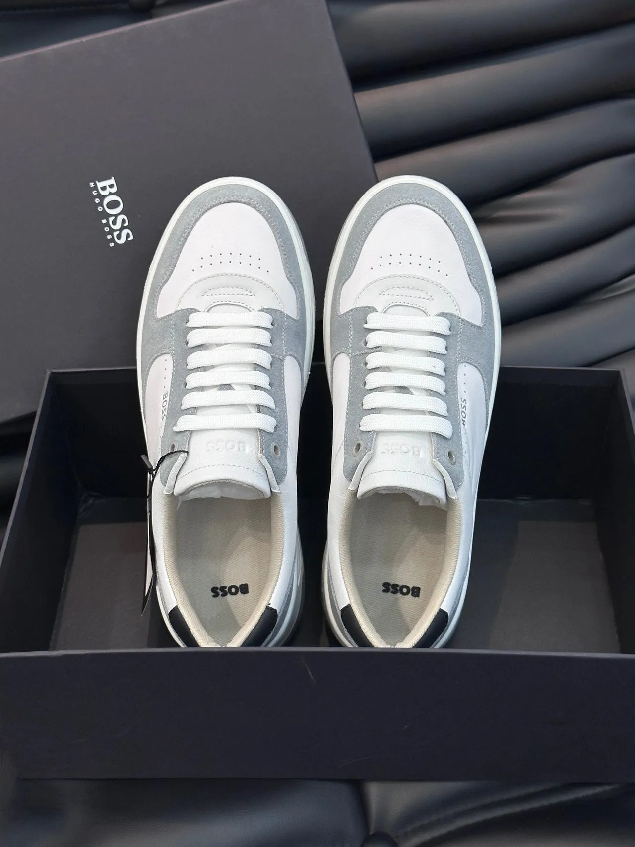 Hugo Boss 白灰低帮混合材质生活运动鞋 4