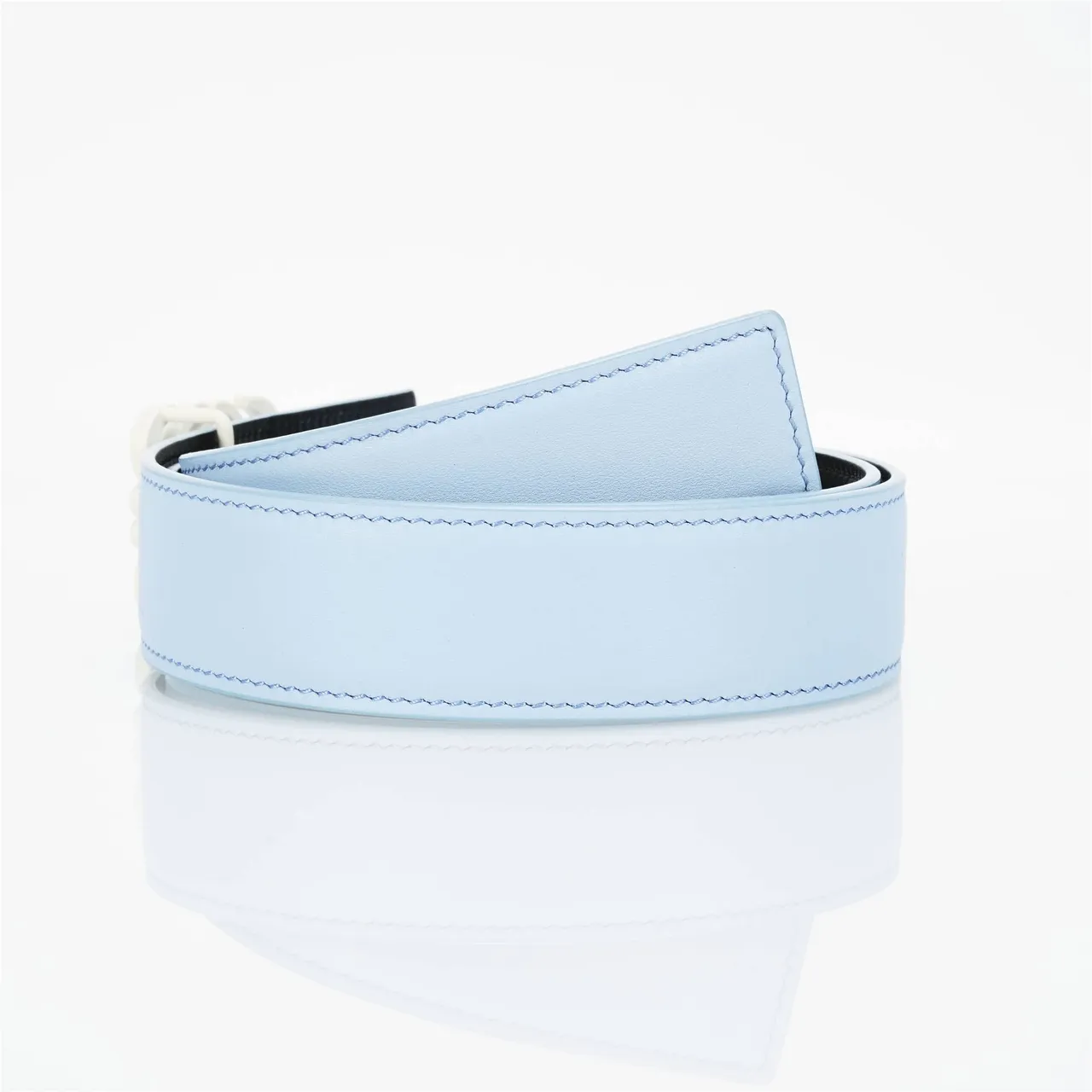 Loewe Anagram Belt 浅蓝色光滑皮革腰带 5