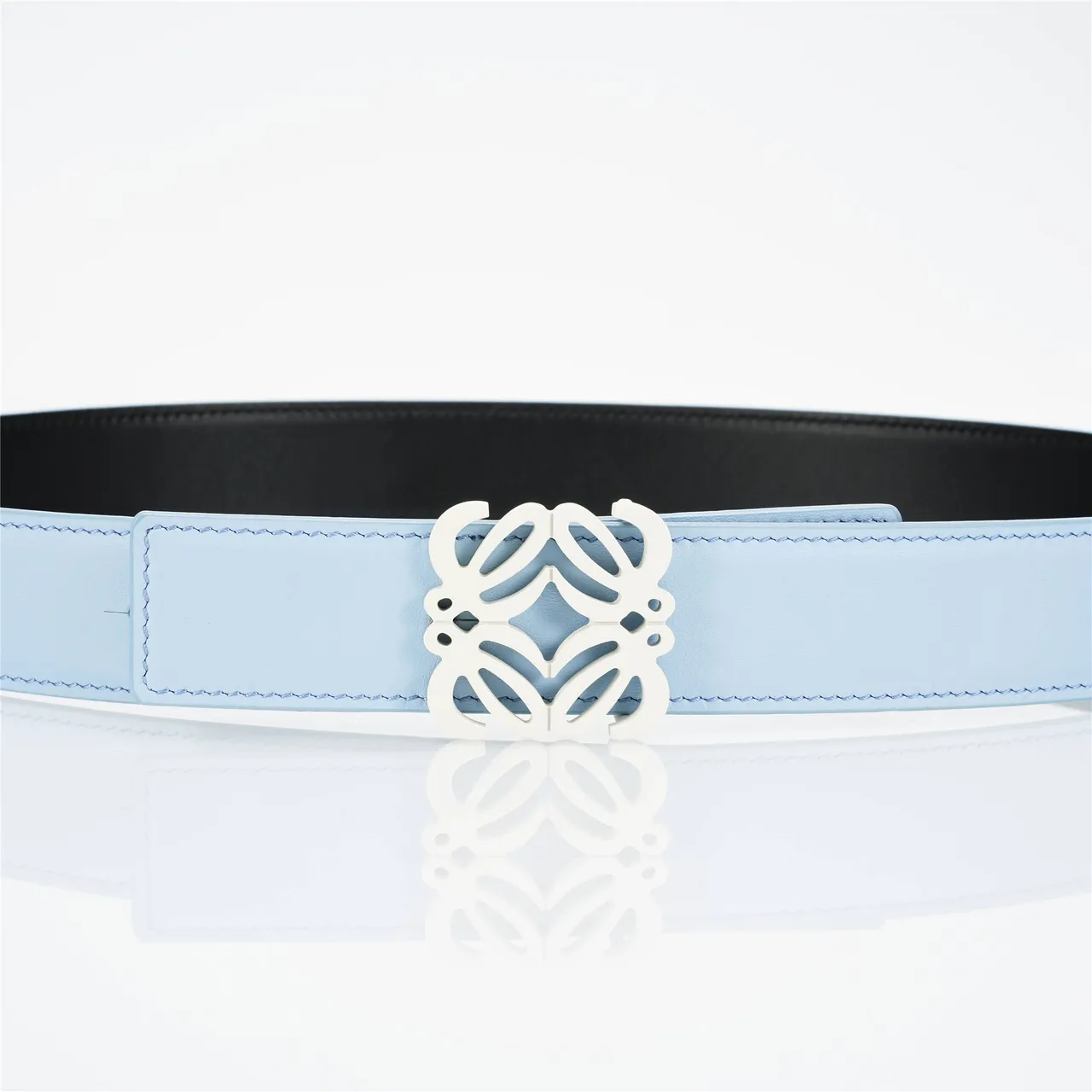 Loewe Anagram Belt 浅蓝色光滑皮革腰带 7