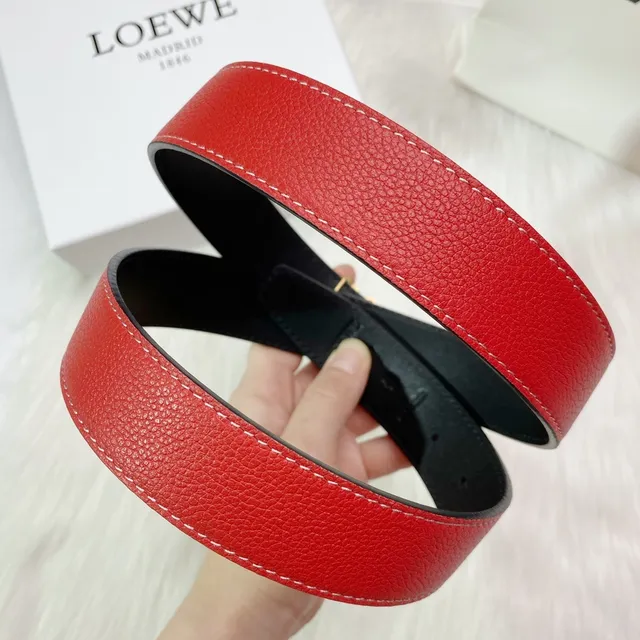 Loewe Anagram Cinturón de cuero rojo y negro texturizado granulado con hebilla de tono dorado 8