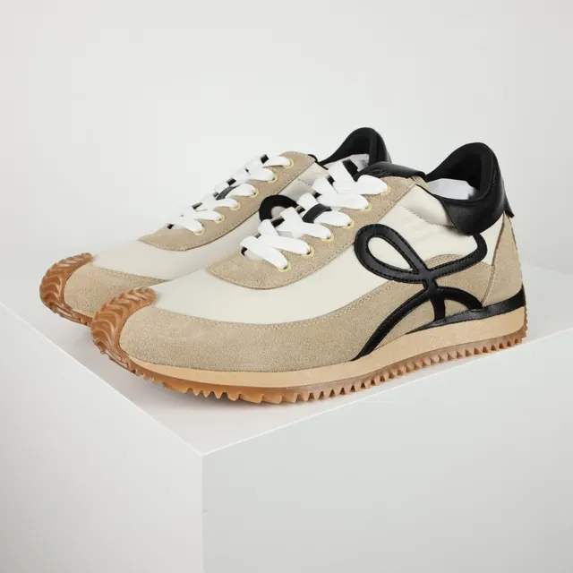 Loewe Flow Runner Beige Black Gum 生活方式运动鞋 2