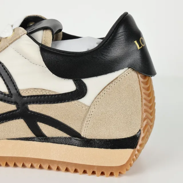Loewe Flow Runner Beige Black Gum 生活方式运动鞋 4