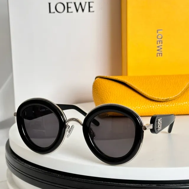 Loewe 圆形双边框黑金太阳镜 9