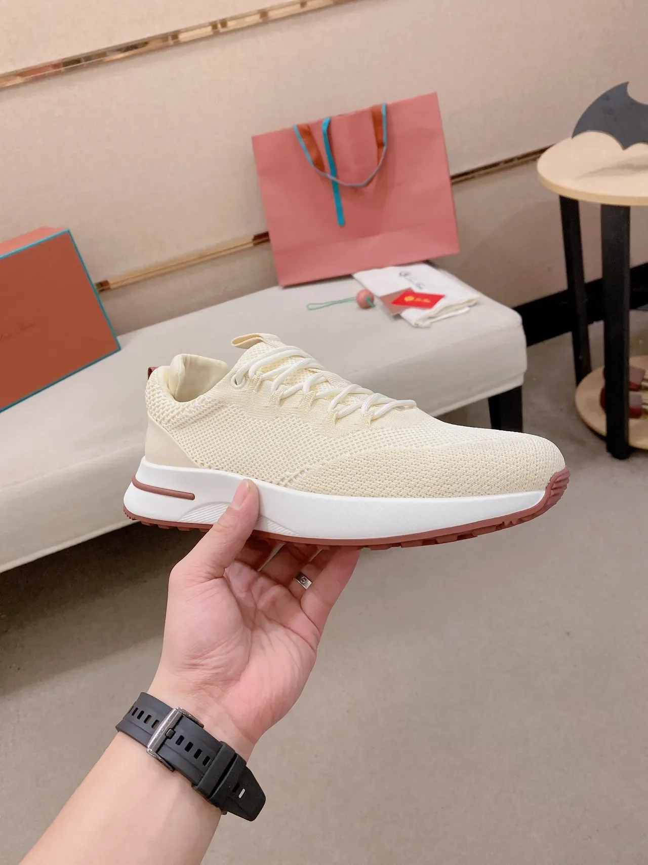 لورو بيانا أحذية أسلوب حياة بيج أحمر نسيج أعلى midsole منحوت أبيض 5