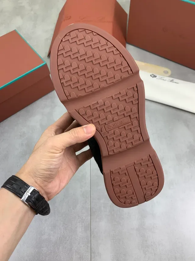 Loro Piana Sneaker Lifestyle Noir en Feutre et Daim 2