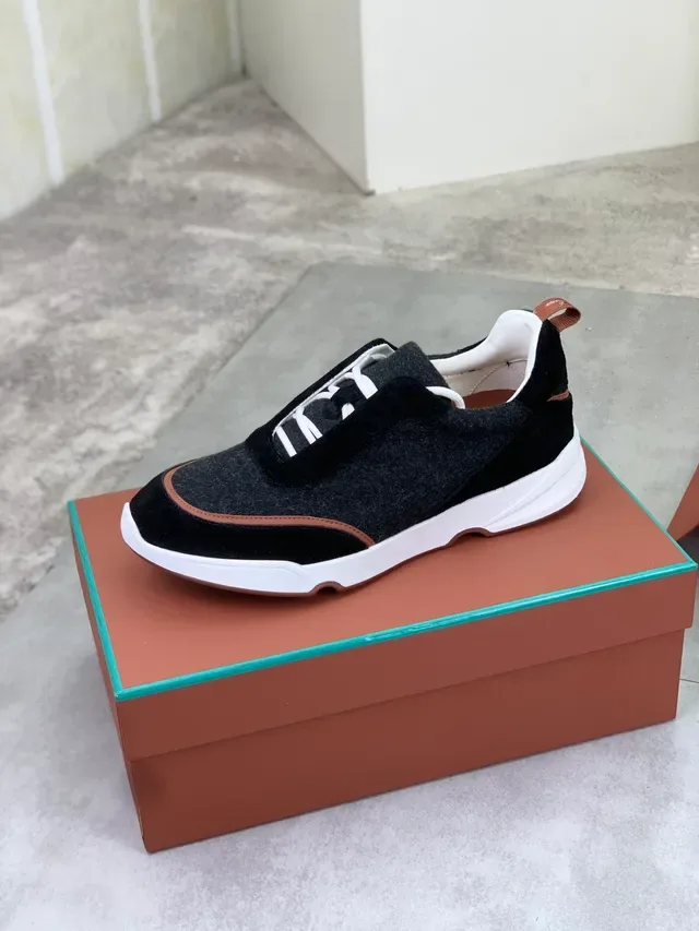Loro Piana Sneaker Lifestyle Noir en Feutre et Daim 4