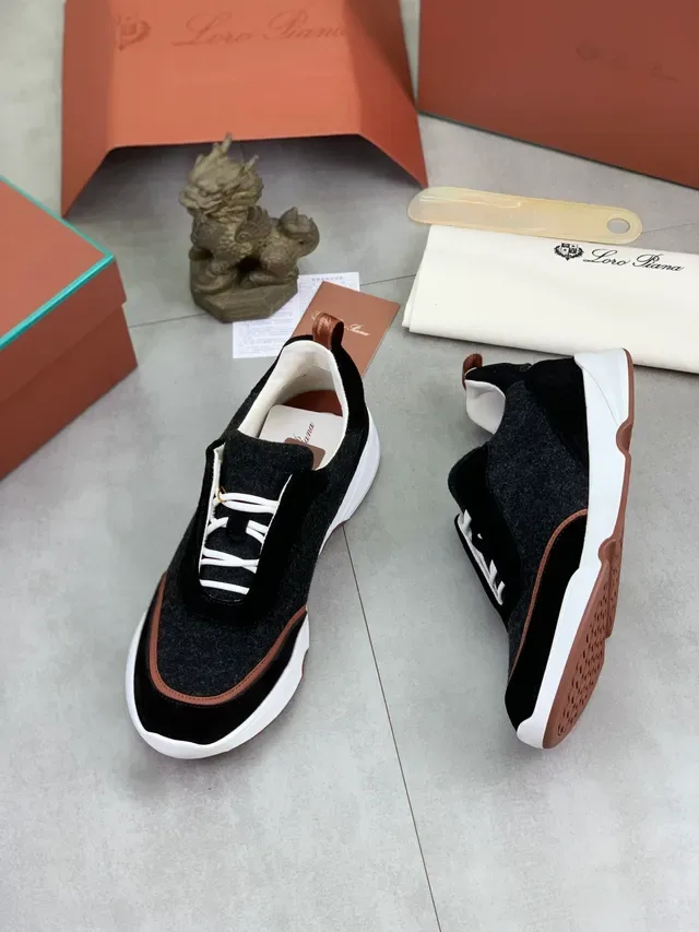 Loro Piana Sneaker Lifestyle Noir en Feutre et Daim 5