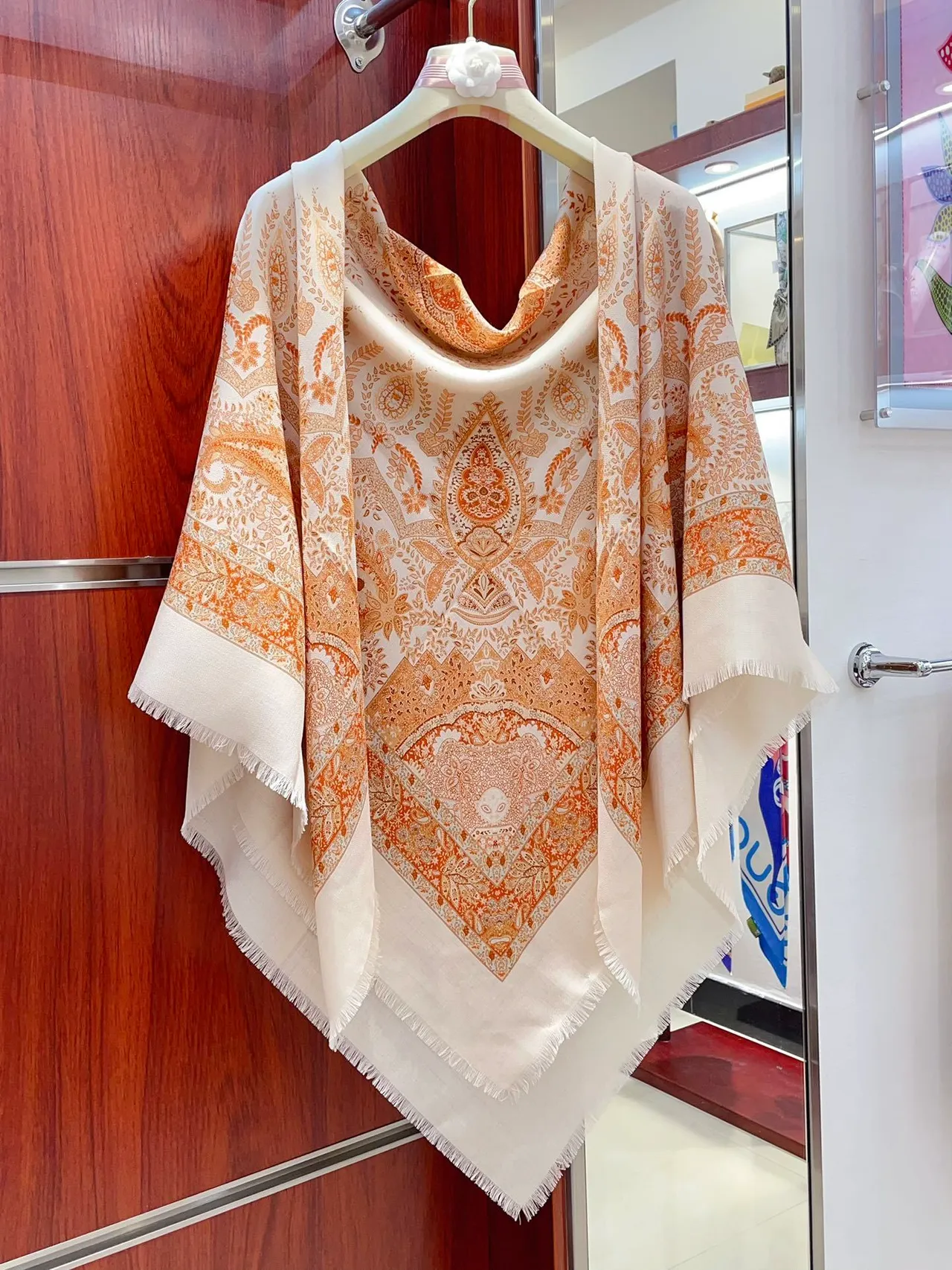 Loro Piana estampado de Paisley bufanda de Cachemira 7