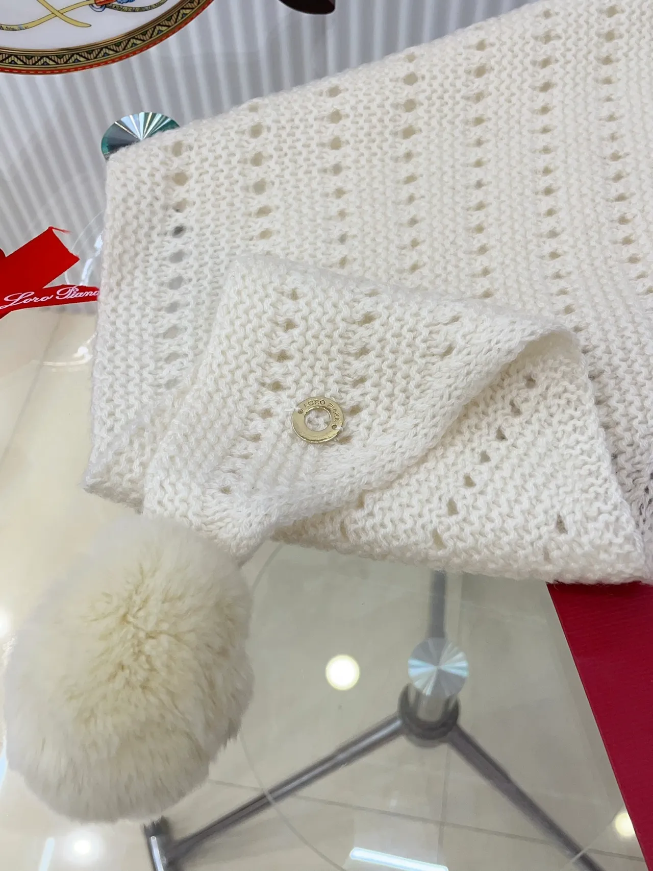 Loro Piana 白色米色 罗纹针织 刺绣老虎补丁 针织帽 6