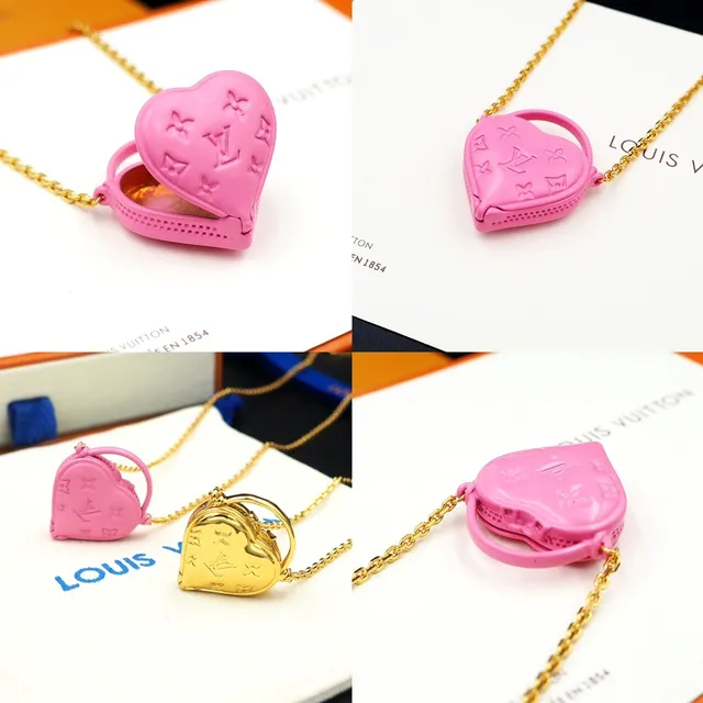 Louis Vuitton Ami de Coeur وردي Monogram قلادة قلب 4