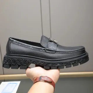 Louis Vuitton Archlight Loafer কালো পেবল্ড চামড়া সজ্জিত সোল Loafer