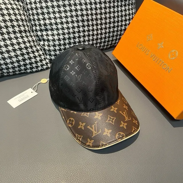 路易威登黑色米色结构六面板印花皇冠棒球帽 3
