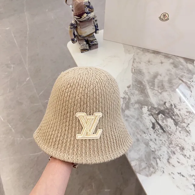 Louis Vuitton chapéu bucket preto e bege textura tecida bordado patch monograma 3