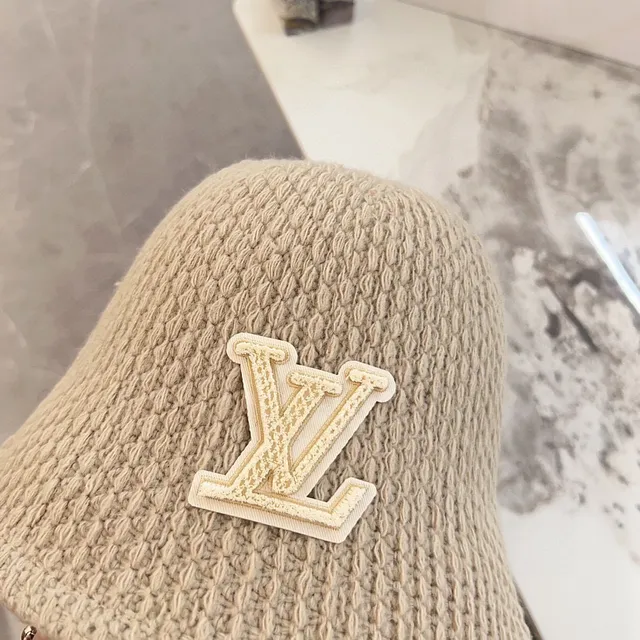 Louis Vuitton chapéu bucket preto e bege textura tecida bordado patch monograma 8