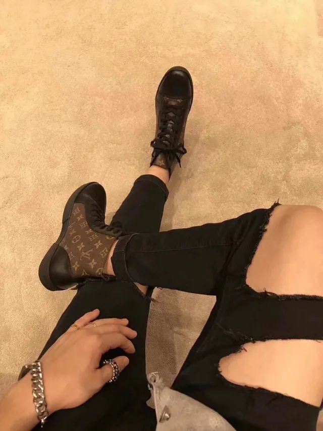 Louis Vuitton काला भूरा Monogram Canvas Leather Toe Cap Ankle Boots 3