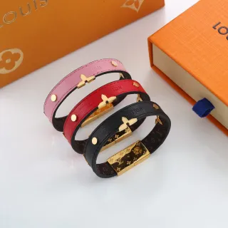 Louis Vuitton سوار من جلد أسود ذهبي ملفوف مزدوج بطانة مونوغرام