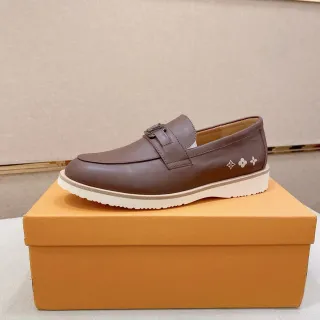 Louis Vuitton ব্রাউন বিজ লেদার বাকল স্ট্র্যাপ লোফার
