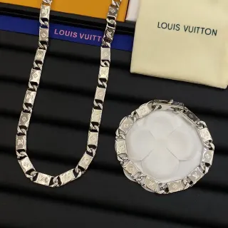 Louis Vuitton Camellia Prata Branca Gravado Monograma Corrente Curb Flor Central Colar