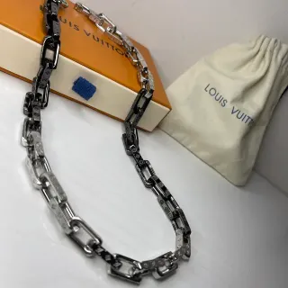 Louis Vuitton Chain Reaction Prata Preto Elos Grossos Gravado Monograma Colar