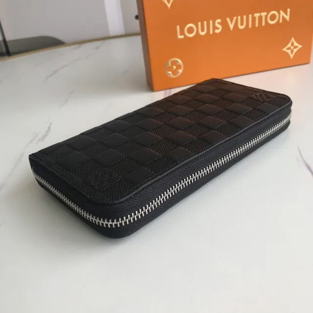 Louis Vuitton Damier Cobalt Black cartera larga de cuero trenzado con textura de tablero de ajedrez 3