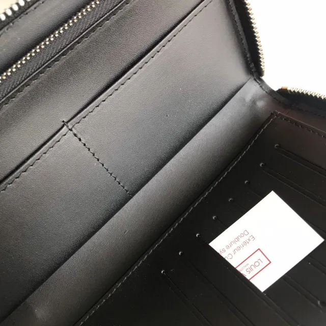 Louis Vuitton Damier Cobalt Black cartera larga de cuero trenzado con textura de tablero de ajedrez 5