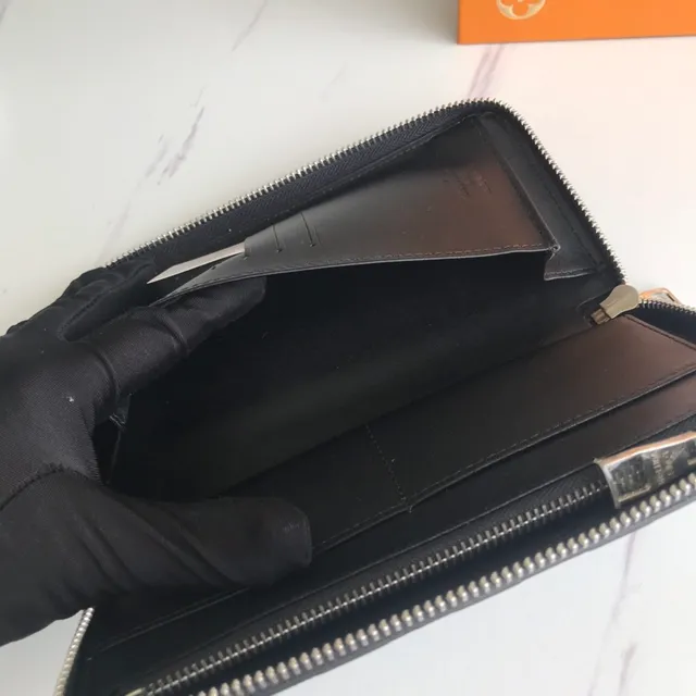 Louis Vuitton Damier Cobalt Black cartera larga de cuero trenzado con textura de tablero de ajedrez 8