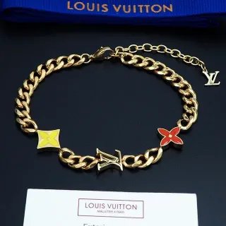 Louis Vuitton سلسلة زهور ذهبي مينا سحر زهري سوار