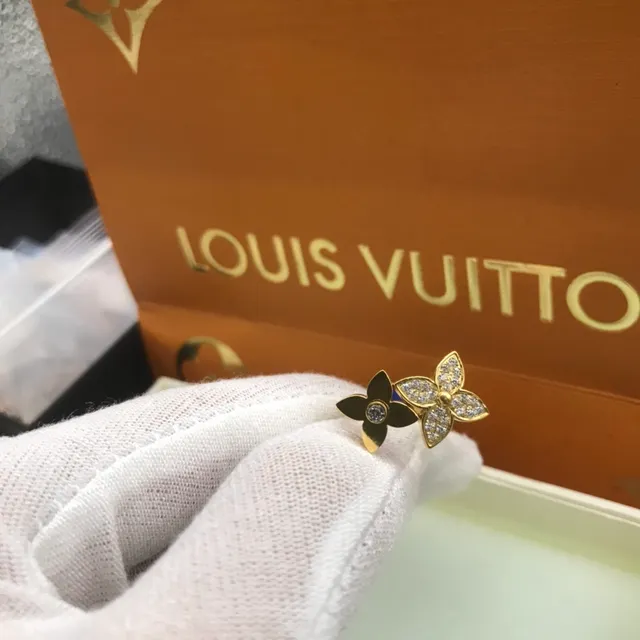 Louis Vuitton خاتم زهرة ذهب ثنائي اللون بارڤيه كريستال 6