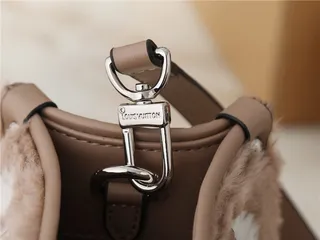 Louis Vuitton Monogramme Fuzzy Sac Tote 5