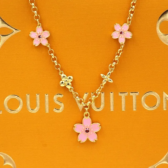 Bracelet Louis Vuitton Chaîne Or Émail Rose Charm Floral 3
