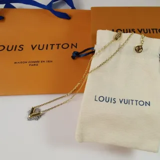 Louis Vuitton Colar com motivo de cristal em tom dourado