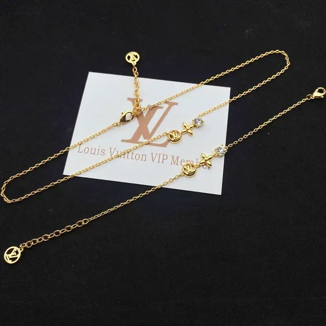 Louis Vuitton 金色 LV Monogram 花朵 水晶 项链 6