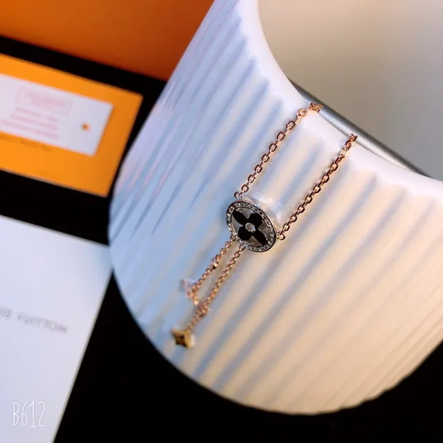 Louis Vuitton Gold White Chain Circular Pavé-Edged Pendant Necklace 3