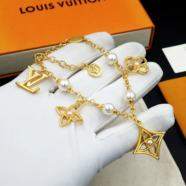 Louis Vuitton Pulseira Corrente Ouro Branco Miçangas Estações 9