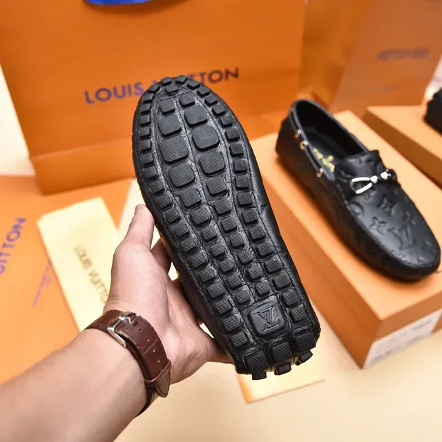 Mocassins Louis Vuitton Horsebit en cuir monogramme noir 4