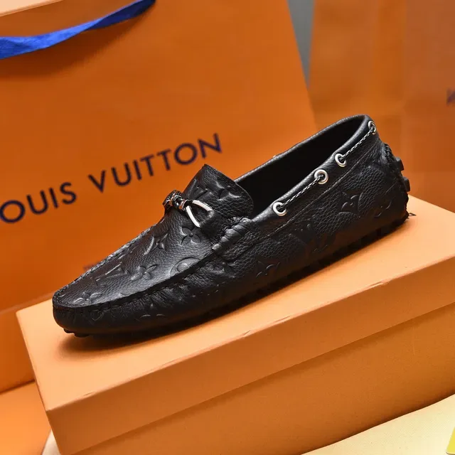 Mocassins Louis Vuitton Horsebit en cuir monogramme noir 5