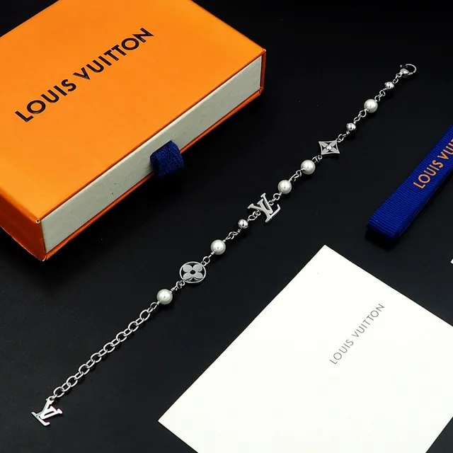 Louis Vuitton Iconic Bracelet 银色珍珠和黑色珠链手链 8