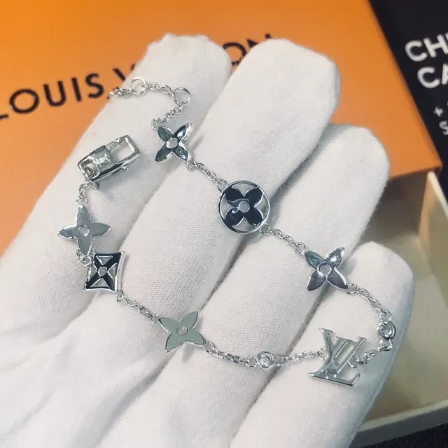 Louis Vuitton IDYLLÉ BLOSSOM 18K ذهب الماس لؤلؤ سوار 8