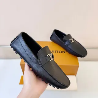 Louis Vuitton mocasín negro cuero pebbled con correa LV buckle