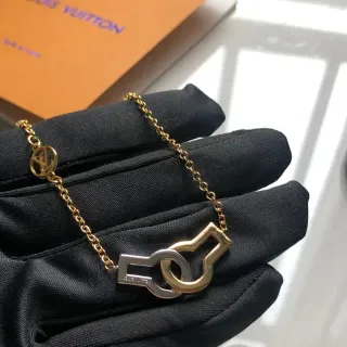 Colar Louis Vuitton Lock & Key Dual-Tone Ouro e Prata