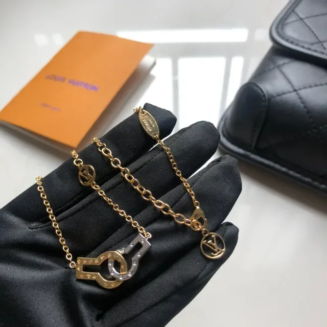 Collier Louis Vuitton Lock & Key Dual-Tone Or et Argent 2