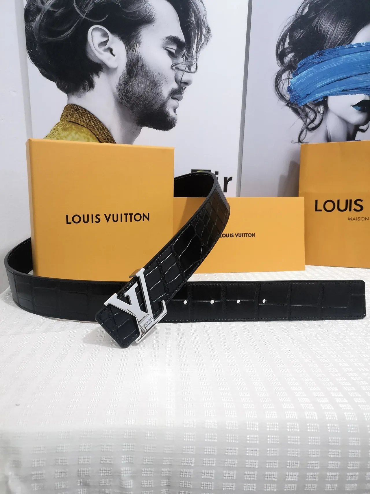 Louis Vuitton LV 黑色鳄鱼压纹皮革腰带 3