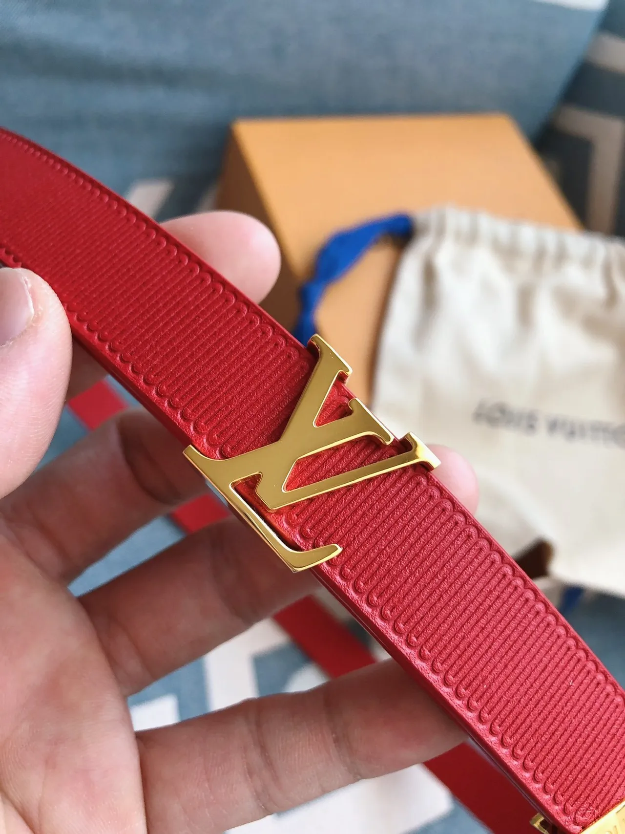 Louis Vuitton LV লাল বুনন স্ট্র্যাপ সোনালি টার্ন-লক বাকেল চামড়ার বেল্ট 2