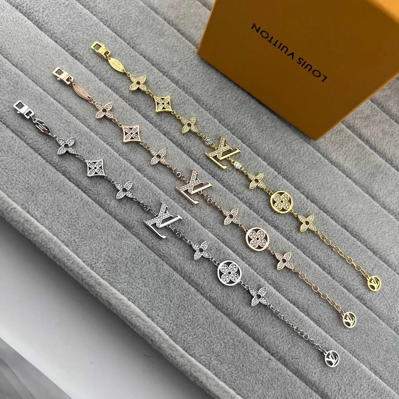 Louis Vuitton LV Fleur Pavé Cristal Chaîne Bracelet 7