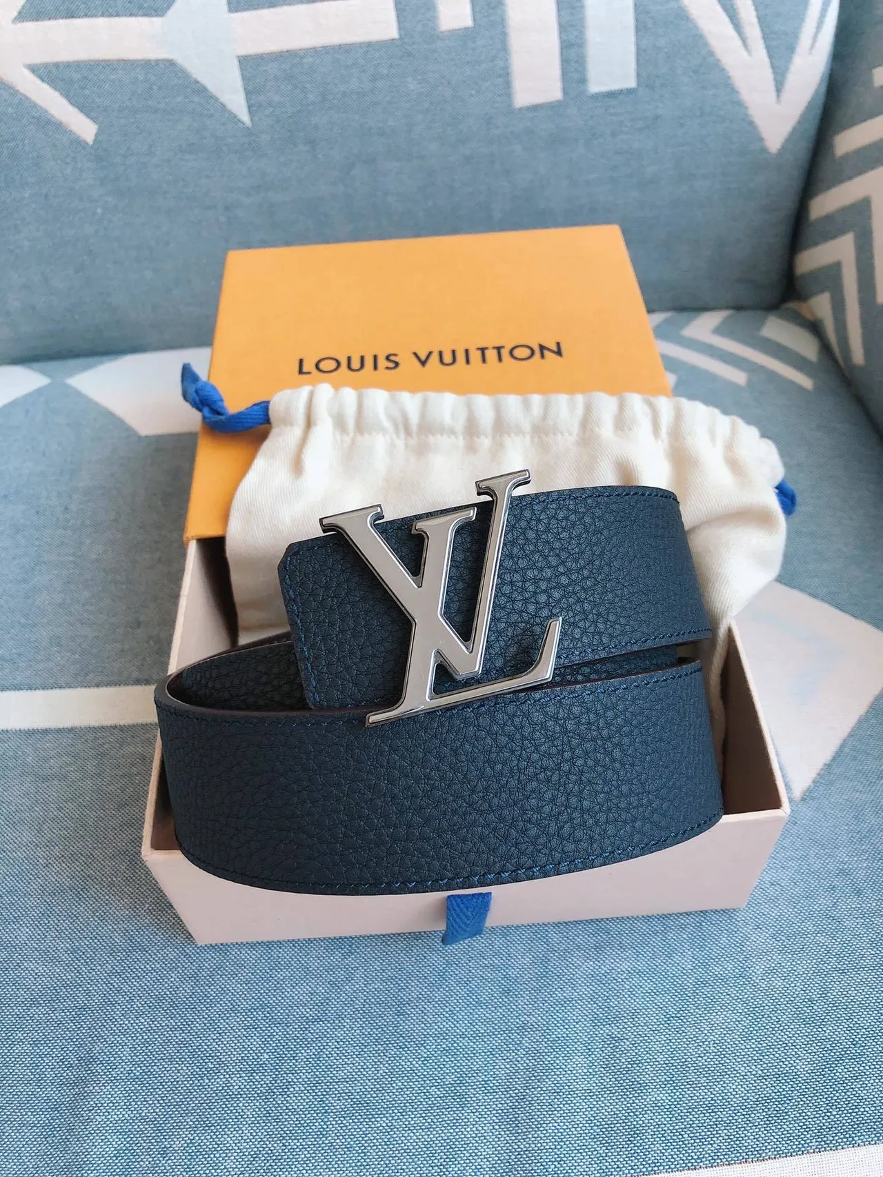 Louis Vuitton LV Initiales Blue Pebbled Leather Belt 9