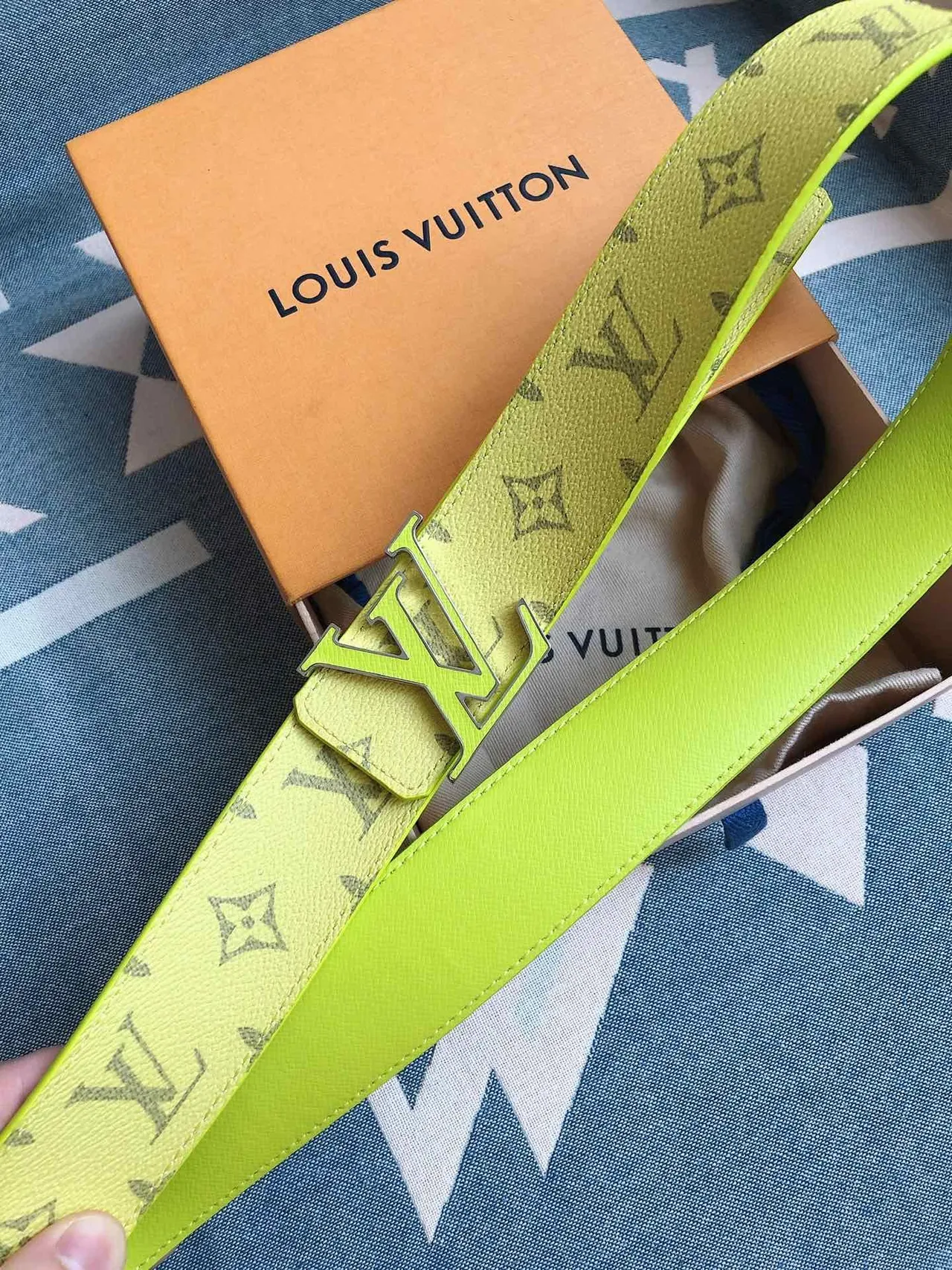 Louis Vuitton LV Initiales أصفر ليم Monogram حزام جلد 2